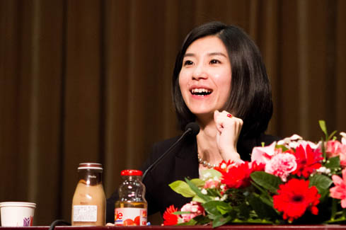 领导人背后的美女专业翻译,这才是真女神! 领导人背后的美女专业翻译,这才是真女神!